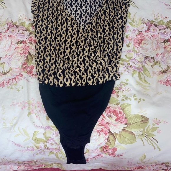 Like new bodysuit - Picture 5 of 8